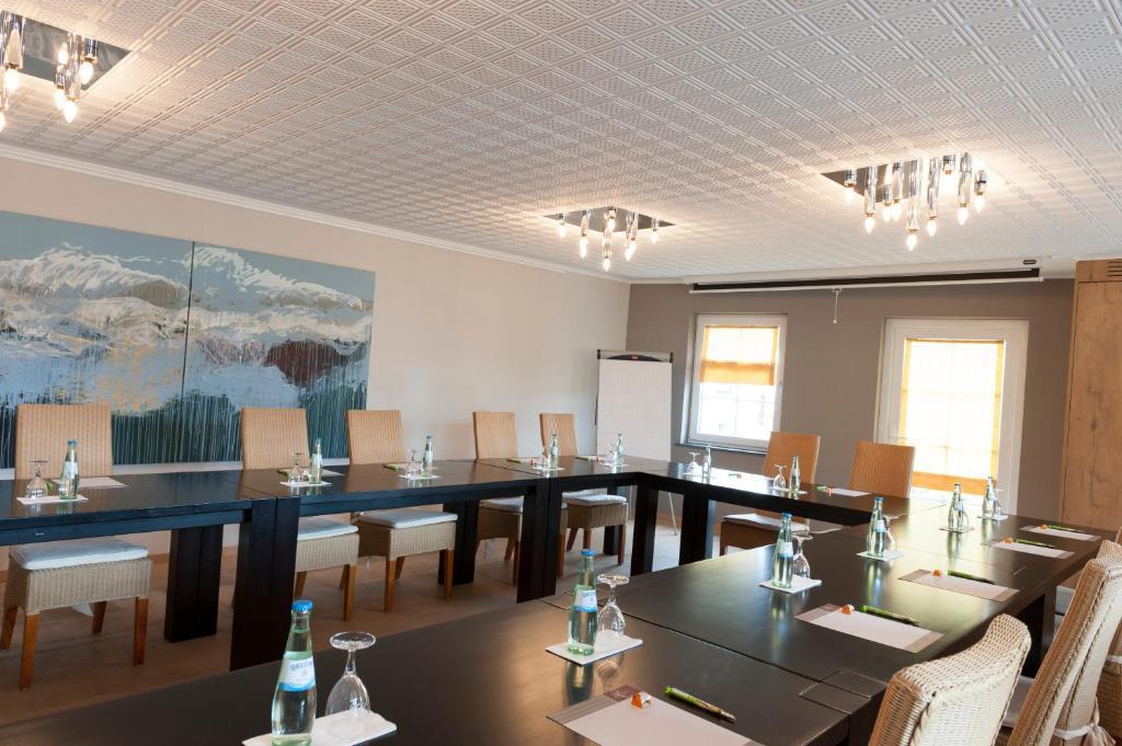 Merker'S Hotel & Restaurant Bostalsee Bosen-Eckelhausen Buitenkant foto